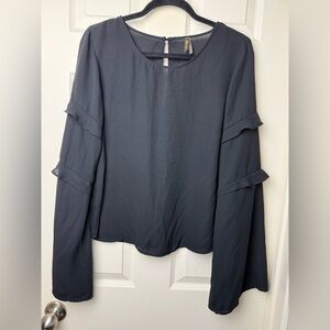 Stetson Ladies Black Blouse Size L with wide  sleeves.